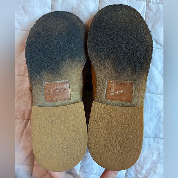 UGG Tan Suede Lace Up Boots - Mens 7 - Picture 9 of 9